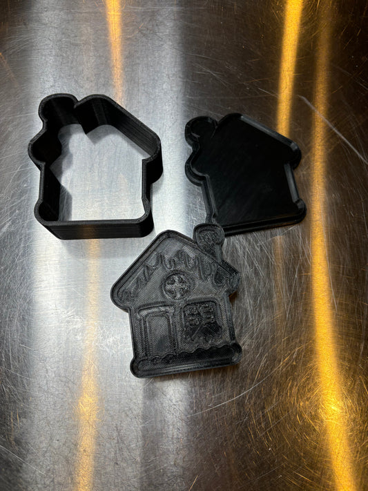 DESTASH Gingerbread House 3-Piece Bath Bomb Mold