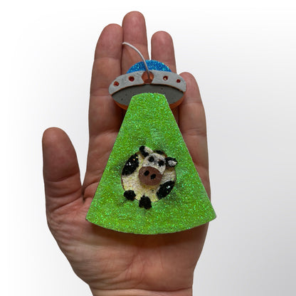 Cow Abduction Freshie Mold