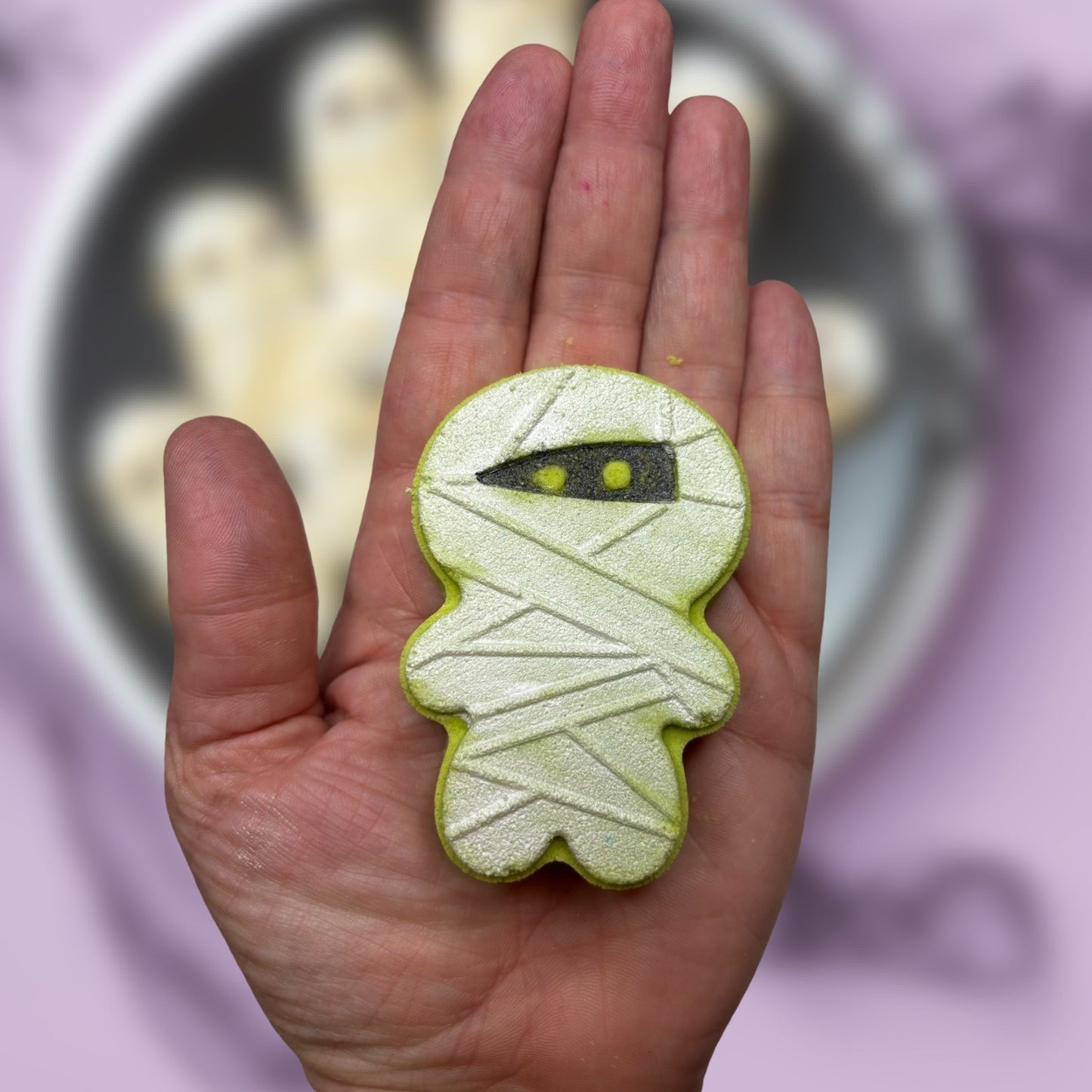 Midi Mummy Bath Bomb Mold